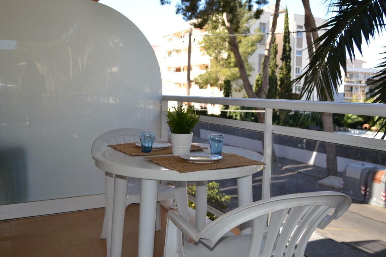 Apartamento Luminoso y amplio apartamento en Salou con piscina Exterior foto