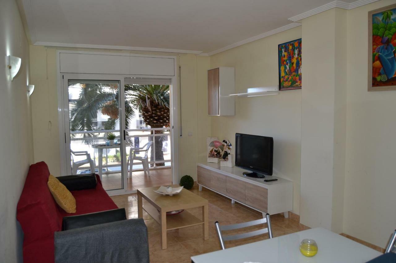 Apartamento Luminoso y amplio apartamento en Salou con piscina Exterior foto